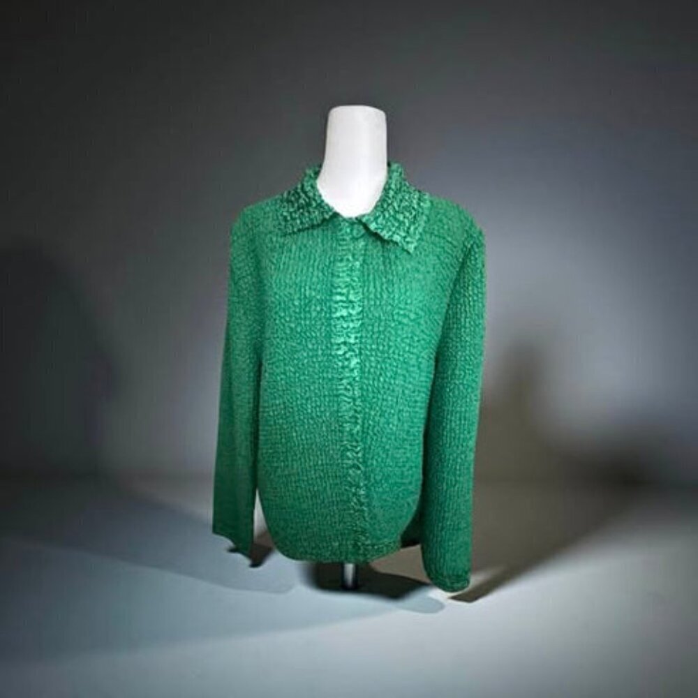 GREEN SWEATER